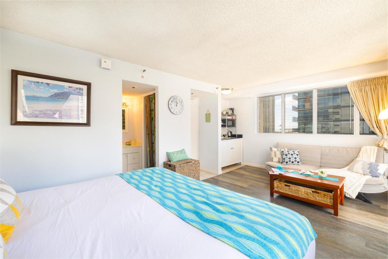 Beautiful In The Heart Of Vibrant Waikiki Apartamento